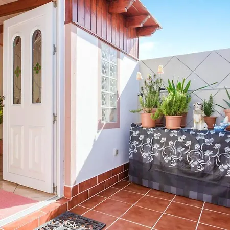 Semesterbostad Charming House In With Mountain View And Terrace *