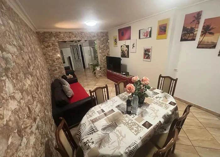 Σπίτι διακοπών Charming House In With Mountain View And Terrace Κόστα Κάλμα